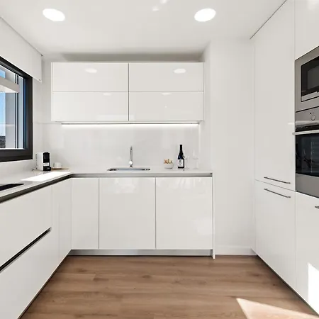 דירה Sunny Modern Perfect Located אסטפונה