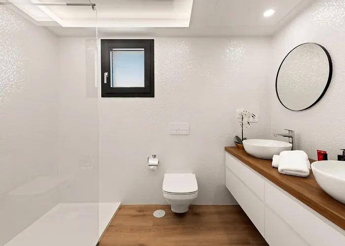 Sunny Modern Perfect Located Διαμέρισμα Εστεπόνα